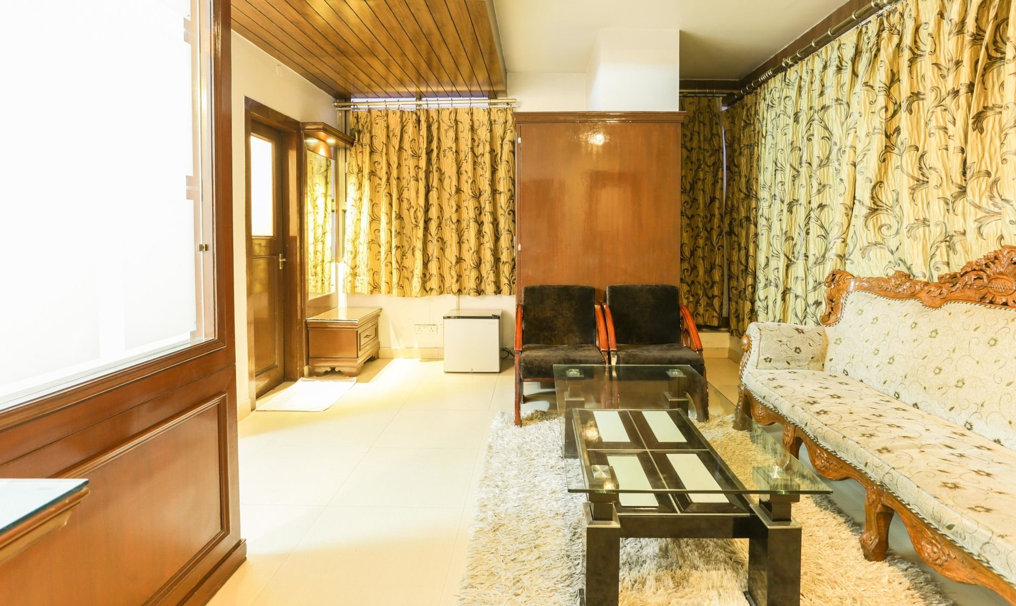 Treebo Shanta Inn Лакнау Екстериор снимка